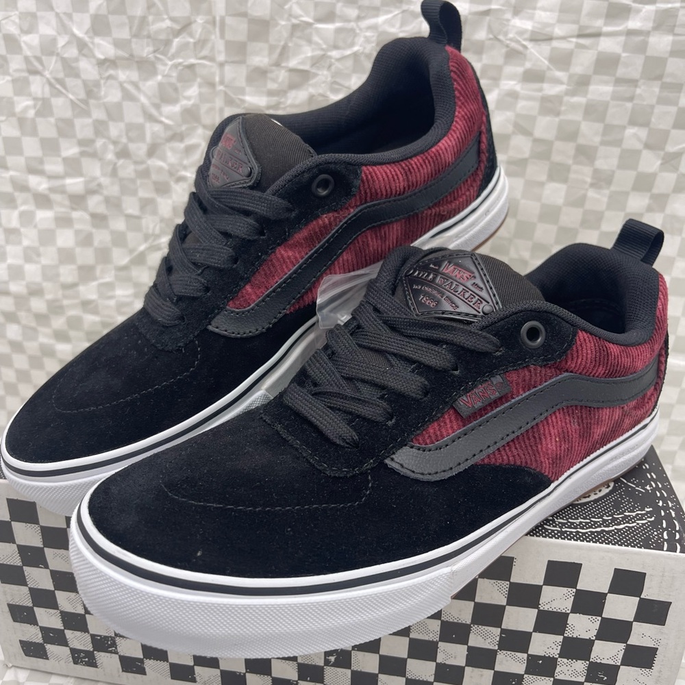 Vans WMNS Kyle Walker
Corduroy Tie-Dye/Black/White Sneakers 
VN0A5JIEX4C - Picture 8 of 16
